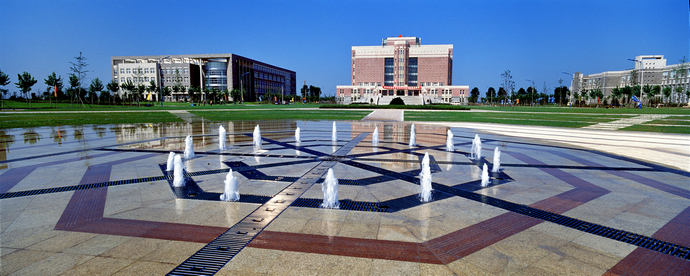 科技大学2017年度新建的校园操场和运动会跑道